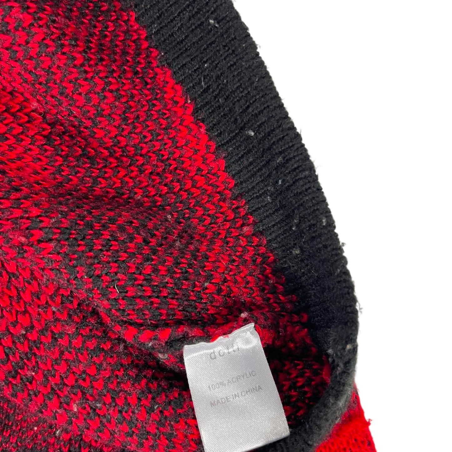 DOTTI RED/BLACK PLAID SWEATER WITH A COZY FEEL (M)