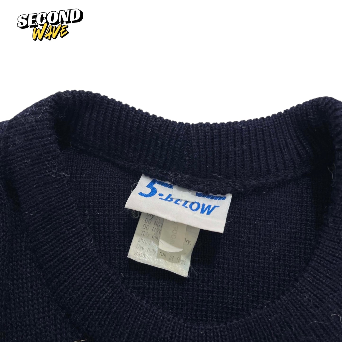 VINTAGE WOOL ACRYLIC NAVY BLUE STRIPED SWEATER (M)