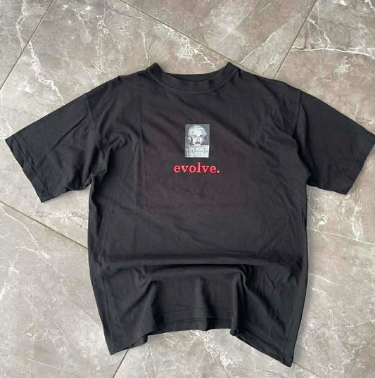 VINTAGR EVOLVE EINSTEIN BLACK T-SHIRT WITH RED TEXT (L)