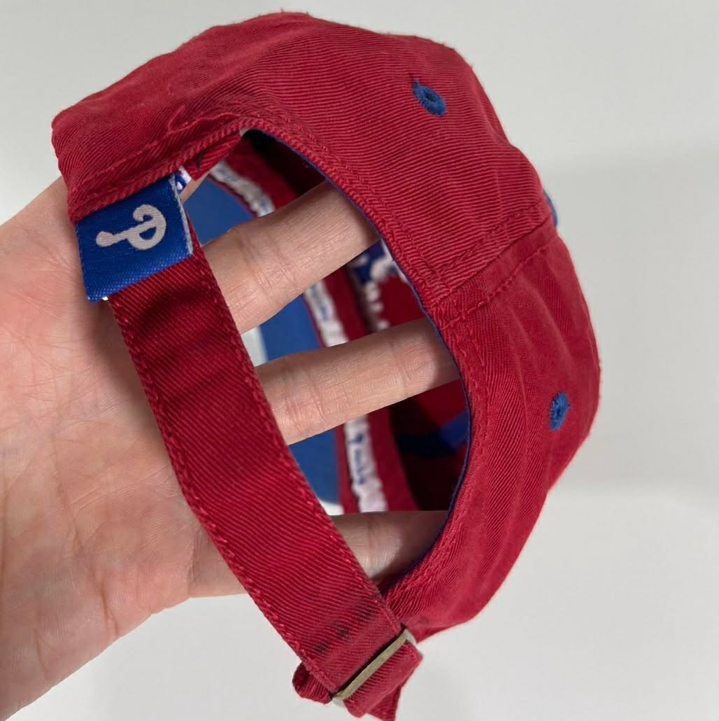 VINTAGE RED PHILADELPHIA BASEBALL CAP