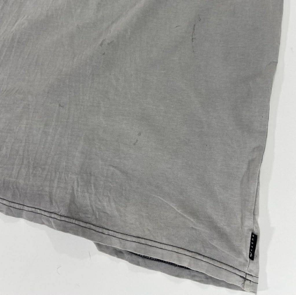 VINTAGE RUSTY GREY SURF TEE WITH BLACK GRAPHIC (M-L)