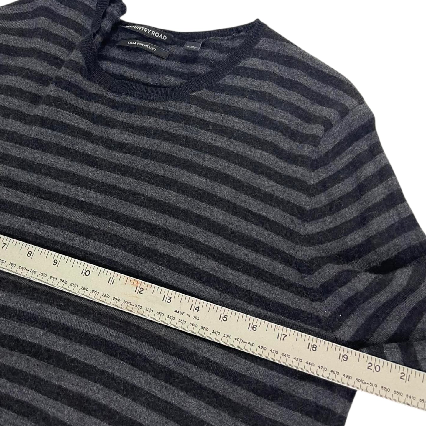 COUNTRY ROAD NAVY BLUE STRIPED EXTRA FINE MERINO WOOL SWEATER (M)