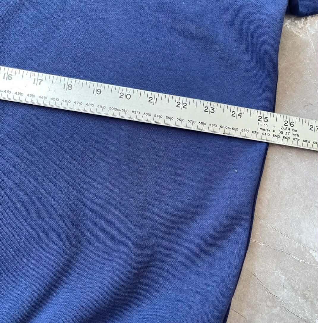 Y2K PUMA CREWNECK (L-XL)