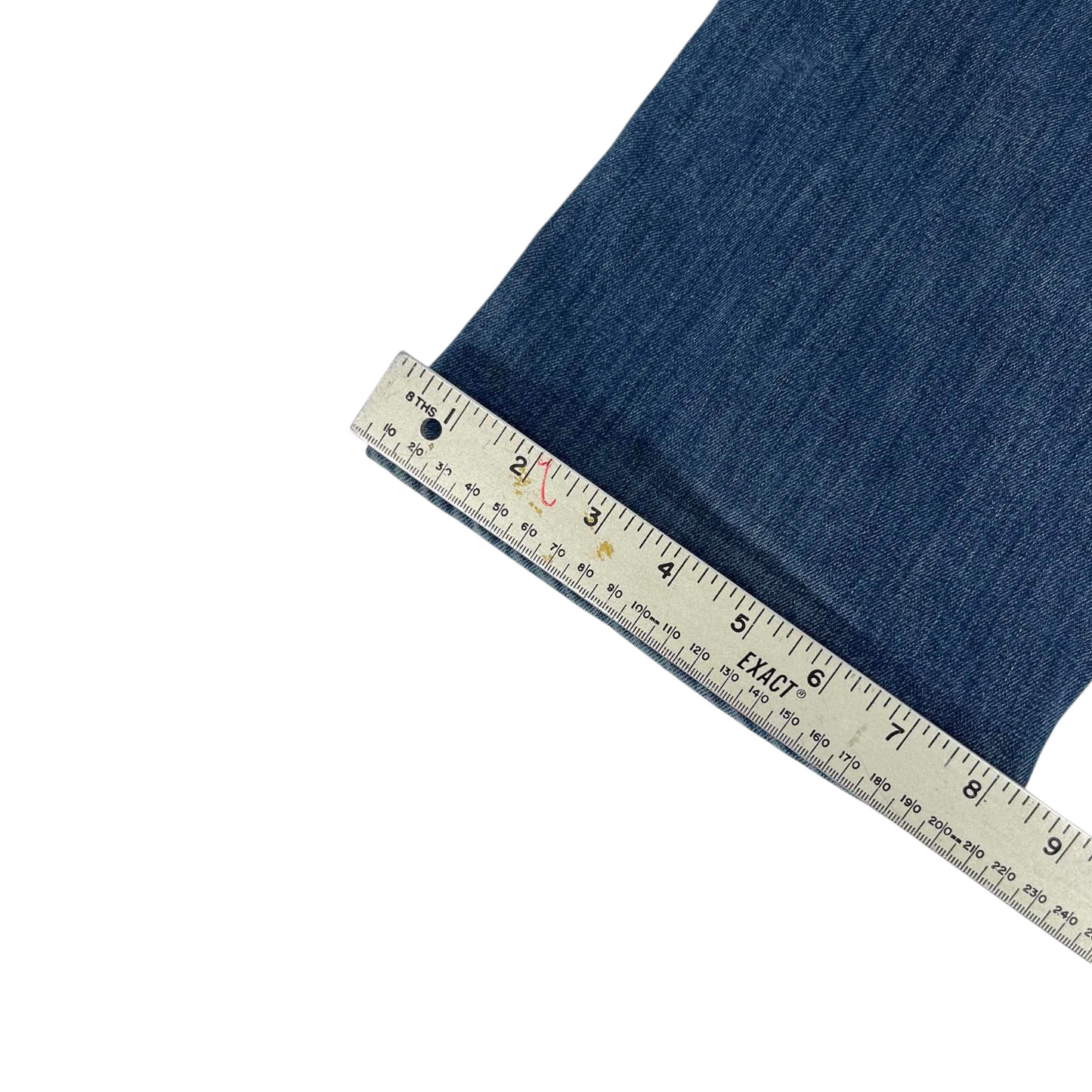 LEVI'S BLUE JEANS (32)