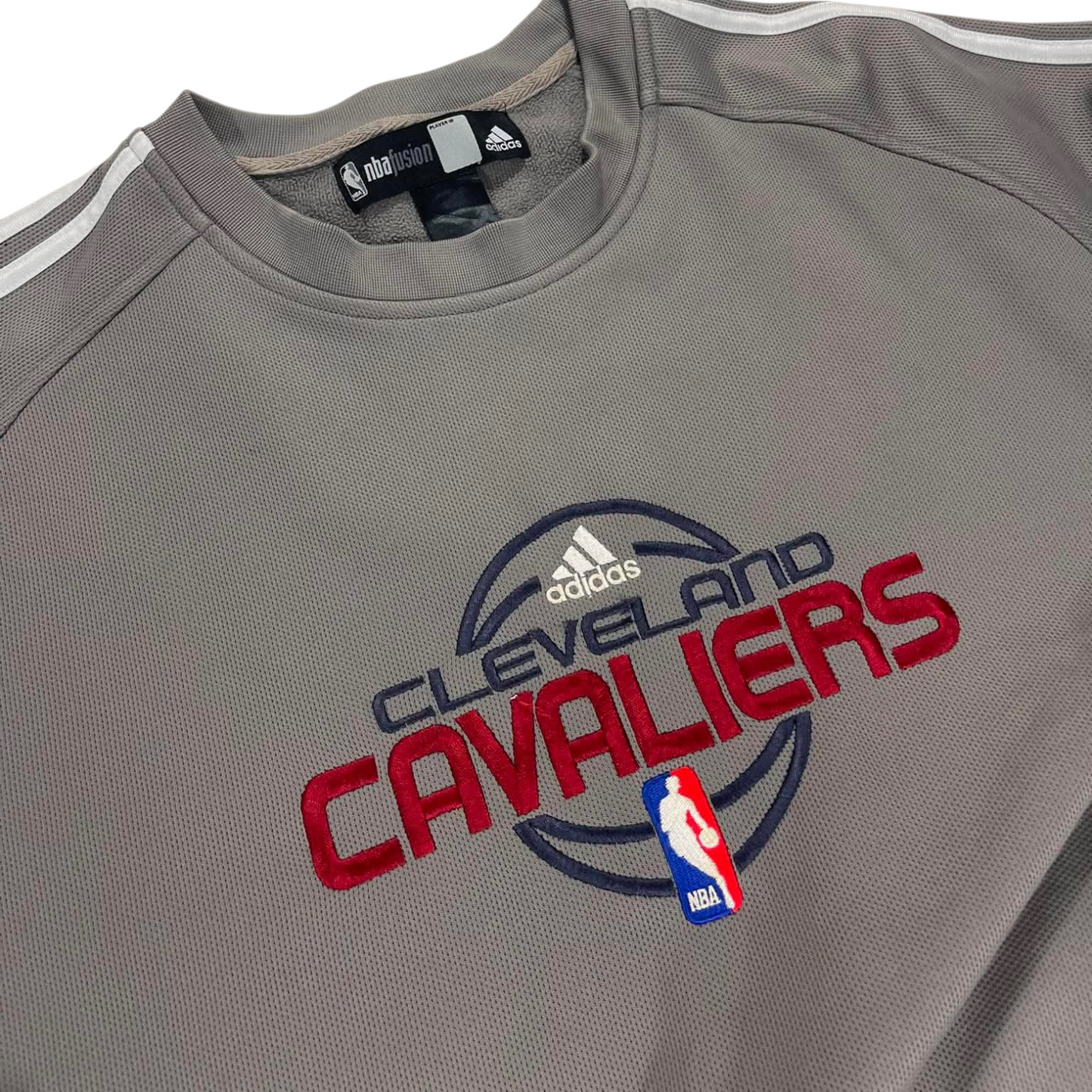 VINTAGE ADIDAS CLEVELAND CAVALIERS GREY WARM UP LONG SLEEVE JERSEY (XL-XXL)