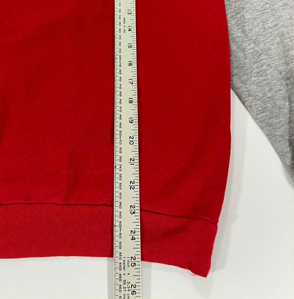 90S GUESS RED & GREY CREWNECK SWEATSHIRT (M)