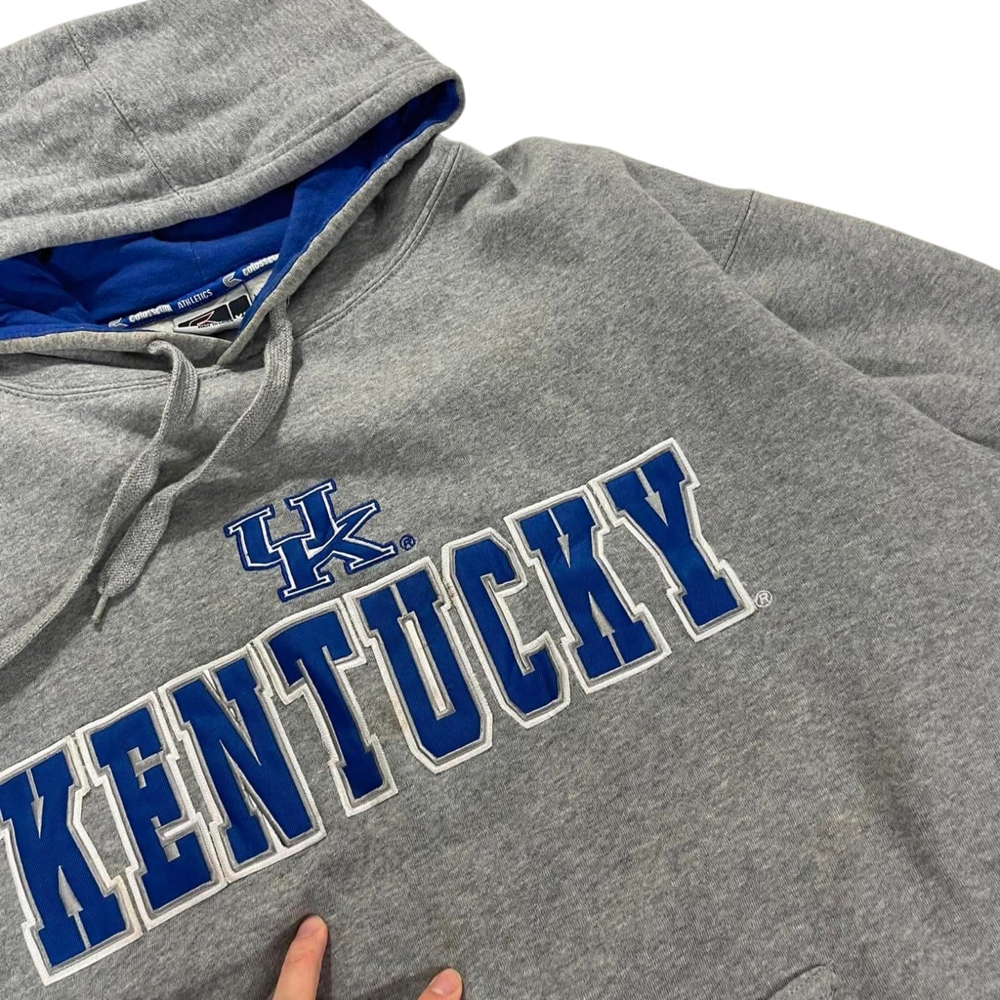 VINTAGE EMBROIDERED UNIVERSITY OF KENTUCKY HOODIE (XL)