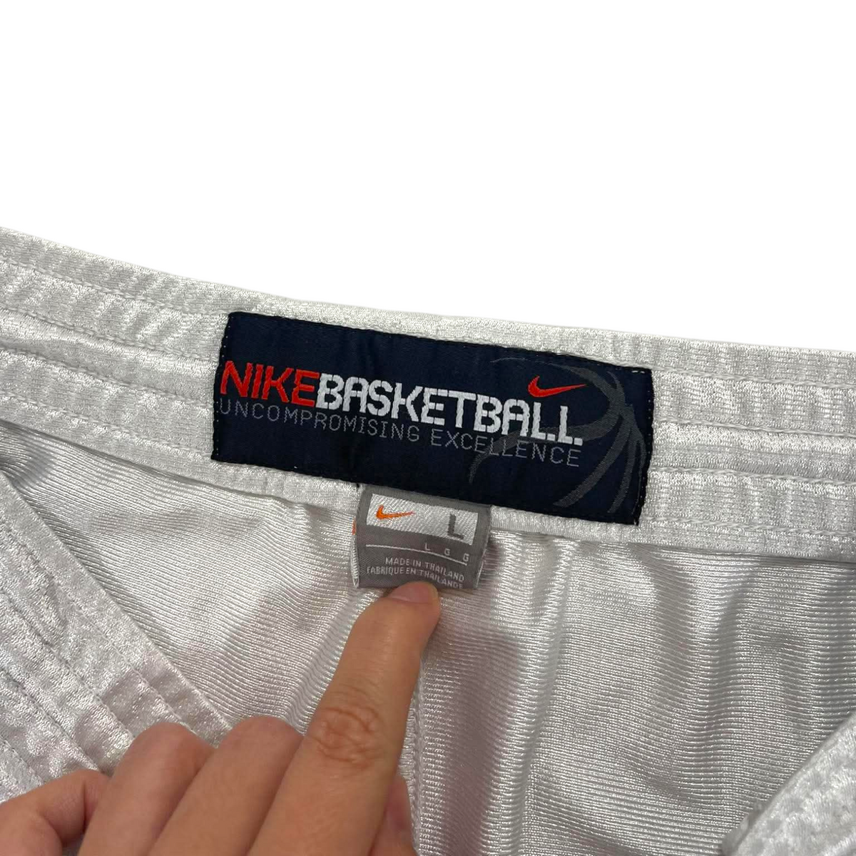 NIKE BASKETBALL SHORTS (L)