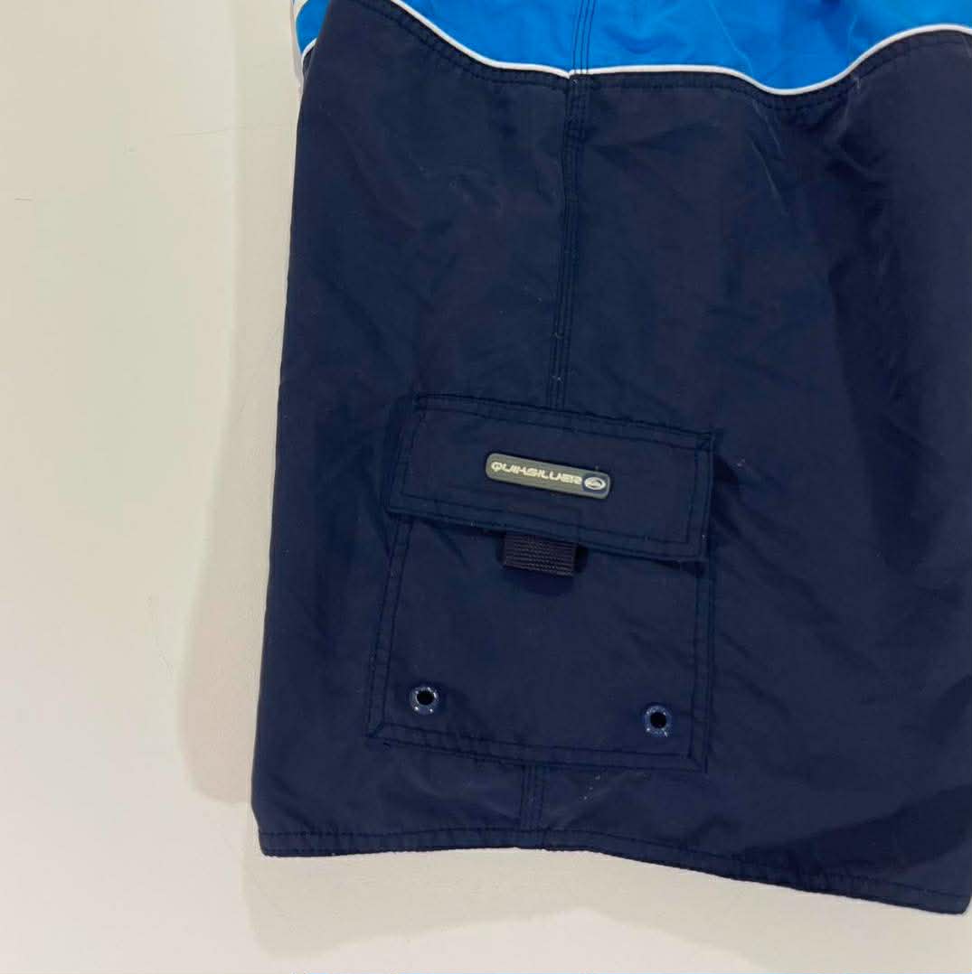 Y2K QUIKSILVER NAVY BLUE BOARD SHORTS (30)