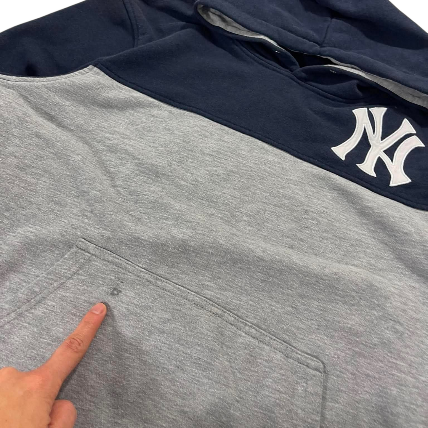 Y2K NEW YORK YANKEES HOODIE (XL)
