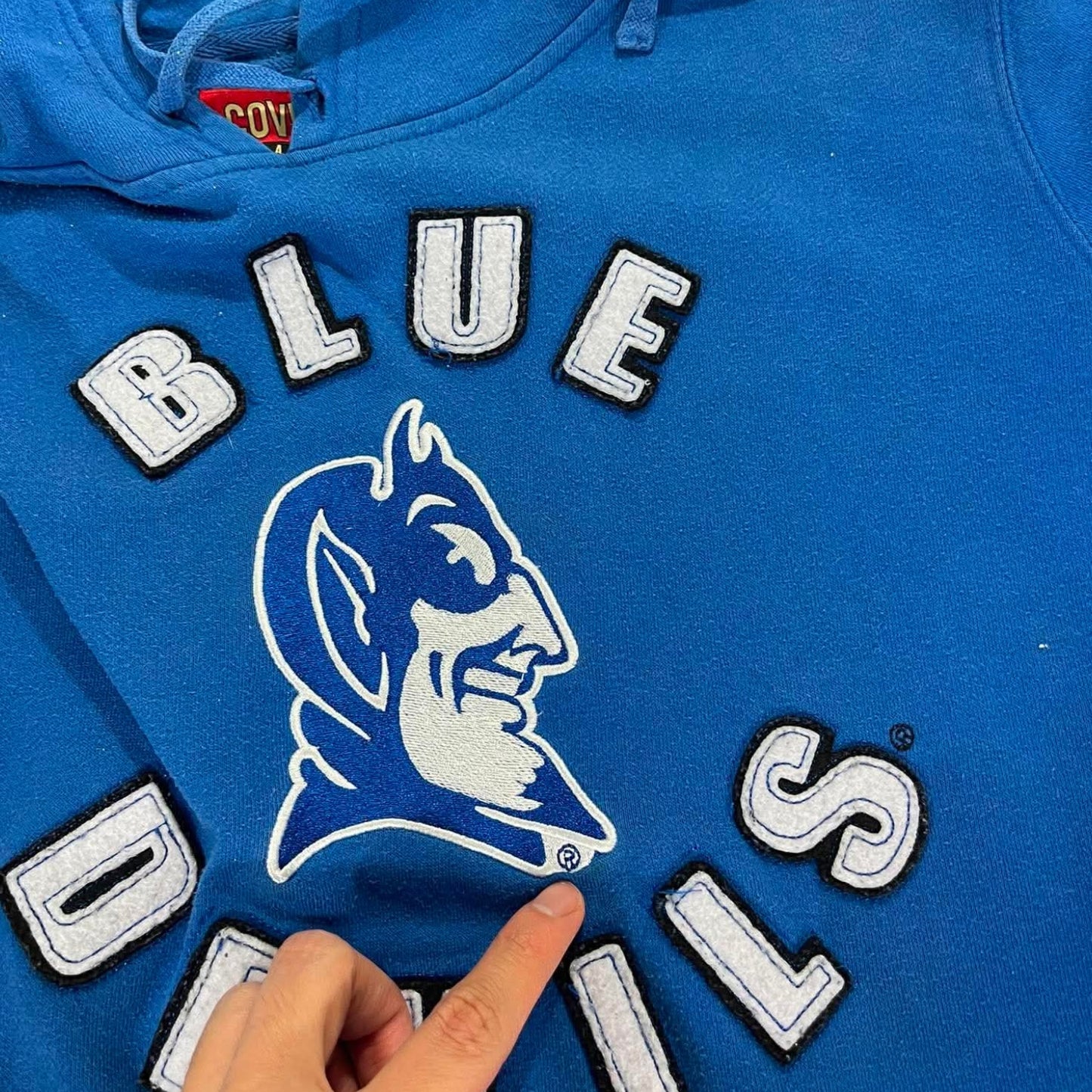 DUKE UNIVERSITY BLUE DEVILS HOODIE (M)