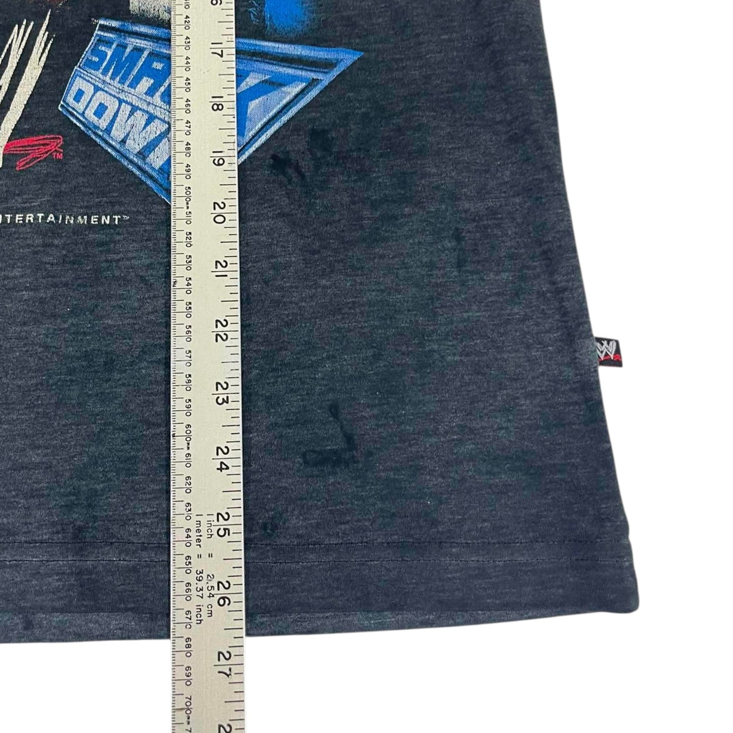 VINTAGE WWE SMACKDOWN VS RAW COTTON T-SHIRT (L)