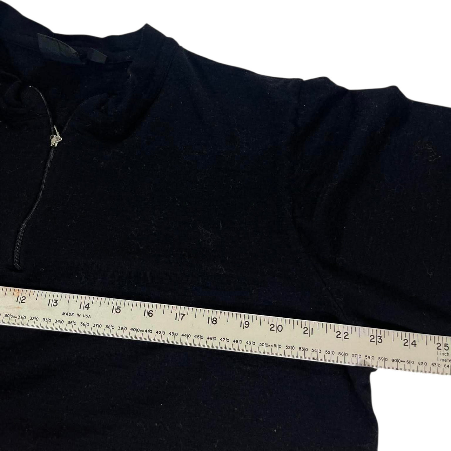 100% MERINO WOOL SWANDRI BLACK QUARTER ZIP SWEATSHIRT (M-L)