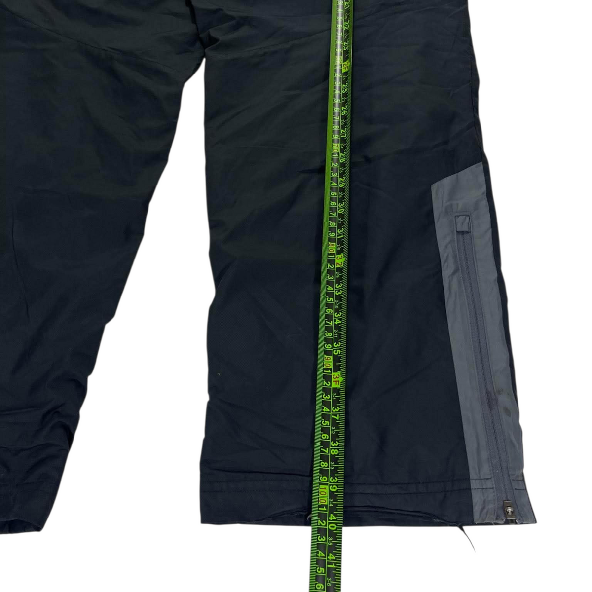 NIKE BLACK/GREY TRACK PANTS⁷ (BEST FIT M)