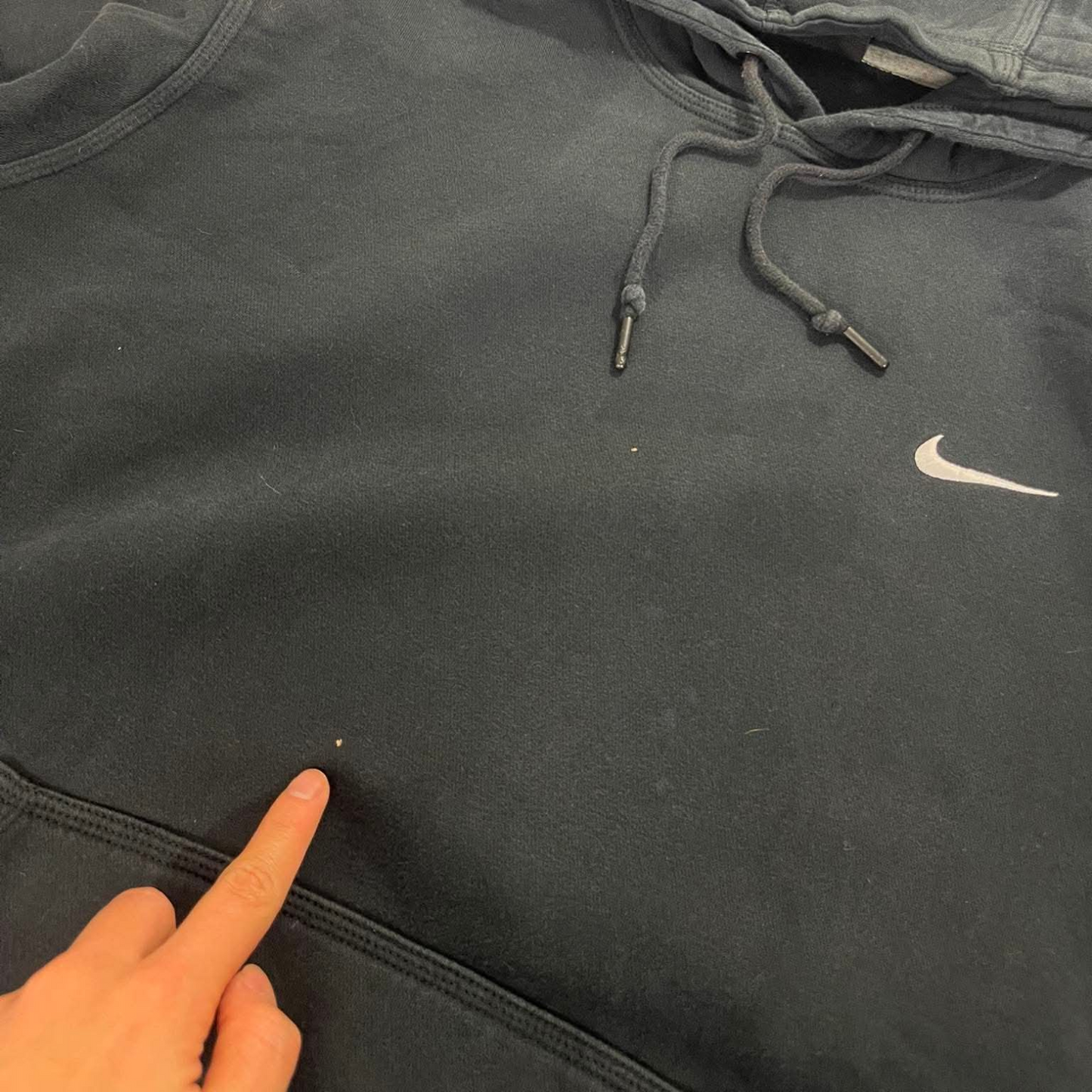 NIKE BLACK HOODIE (BEST FIT L - XL)