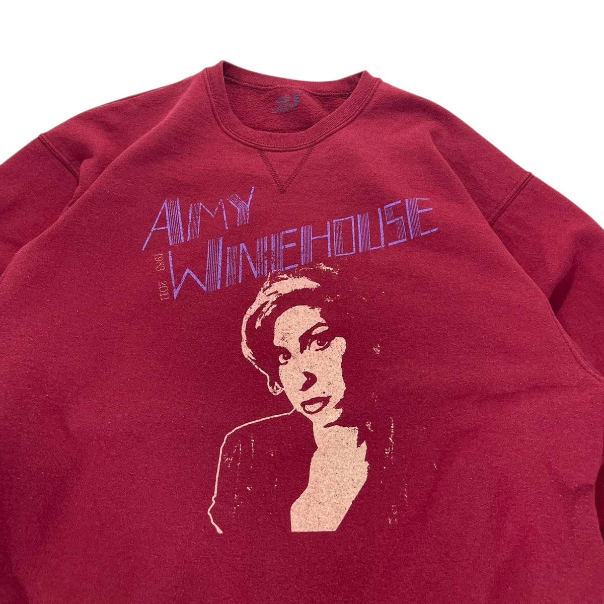 AMY WINEHOUSE BURGUNDY CREWNECK (XL)