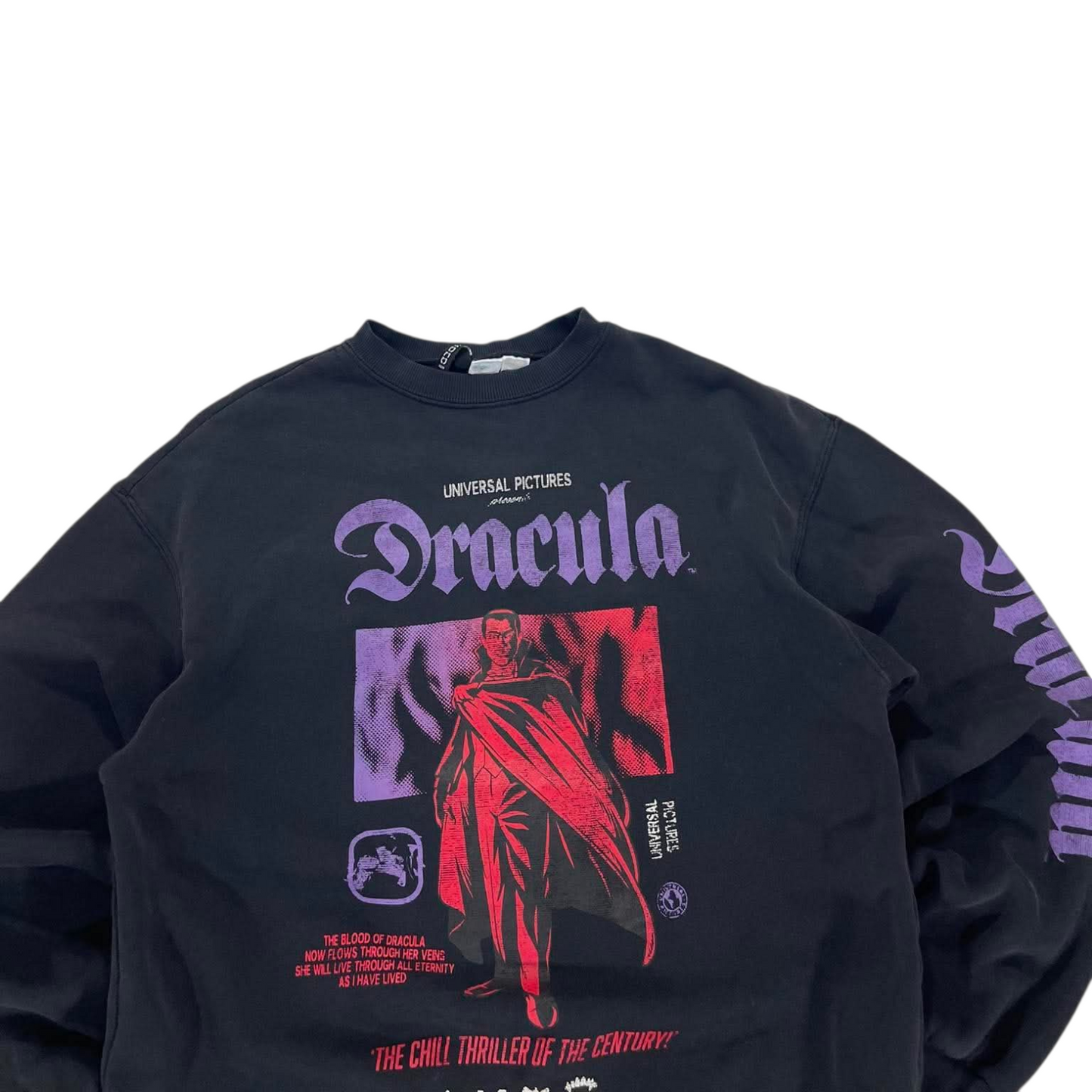 UNIVERSAL PICTURES DRACULA BLACK CREWNECK SWEATSHIRT (M-L)