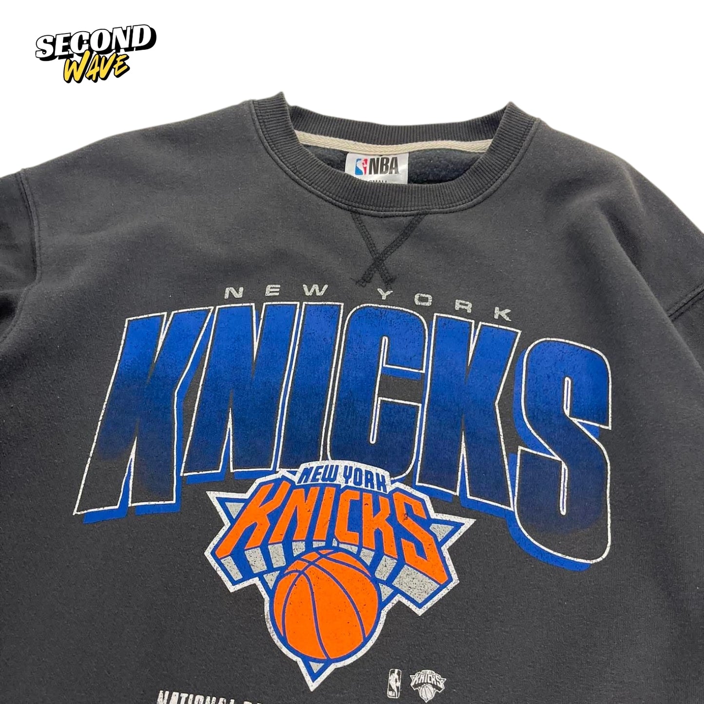 NEW YORK KNICKS FADED BLACK CREWNECK (M)