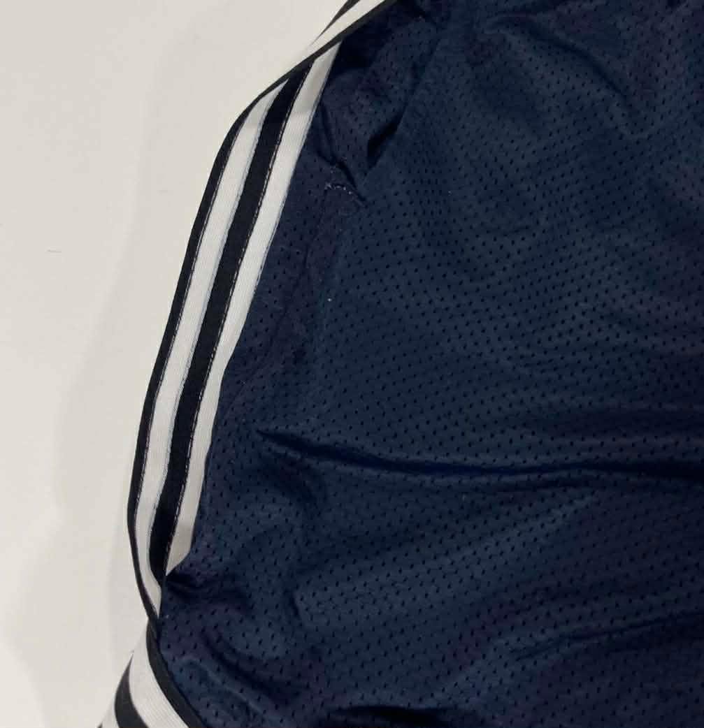 VINTAGE NAVY BLUE CHAMPION BASKETBALL SHORTS (L)