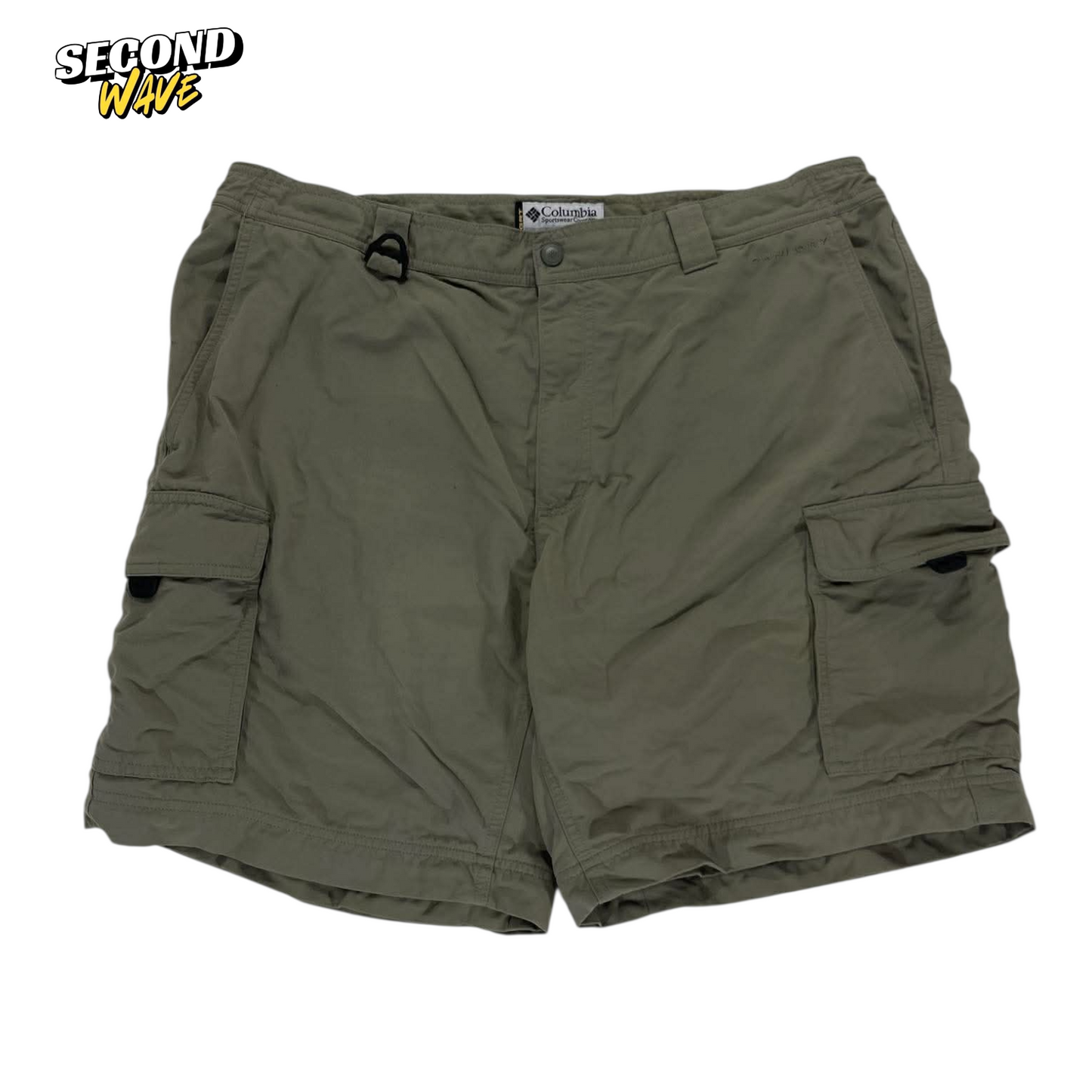 COLUMBIA KHAKI CARGO SHORTS (34)