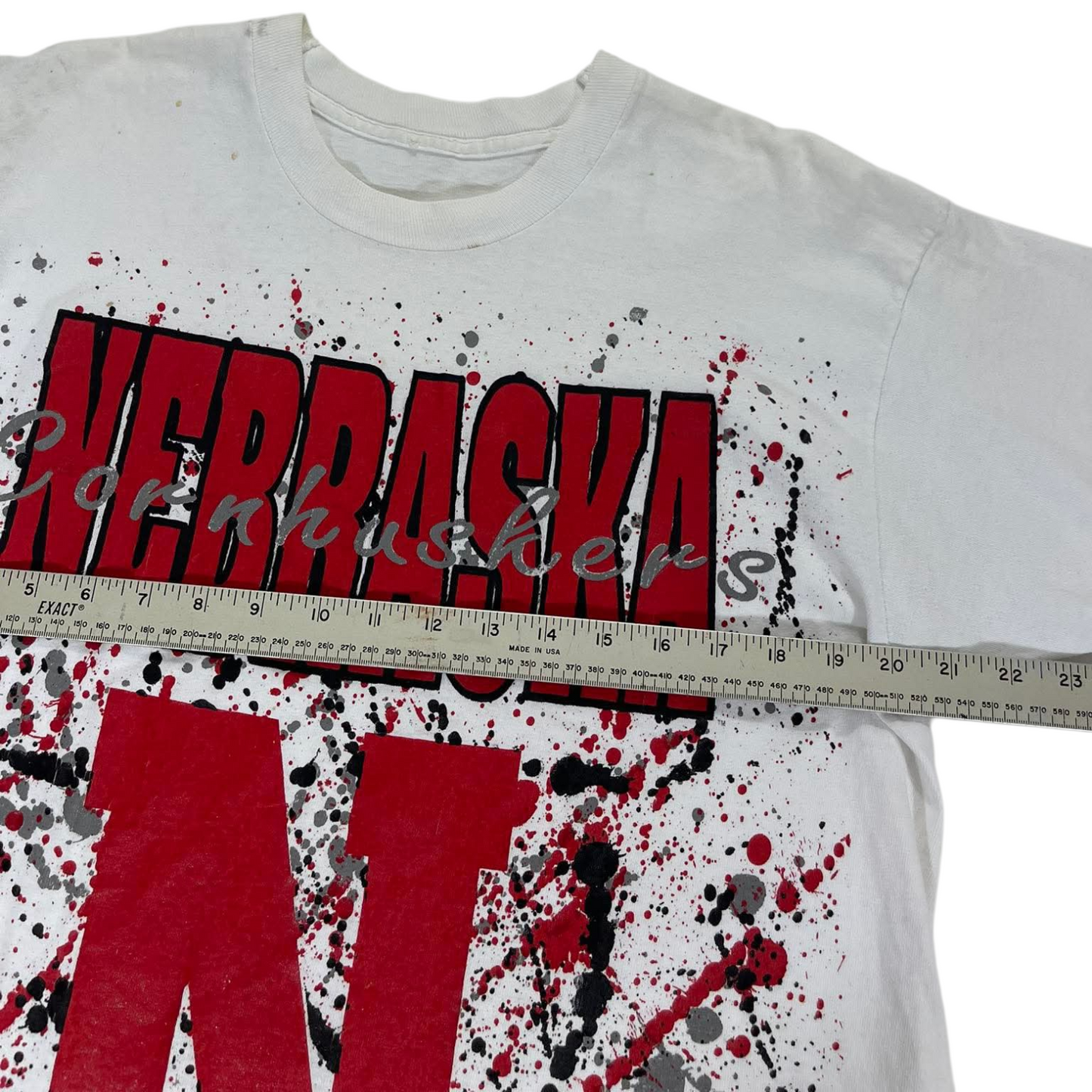 VINTAGE SINGLE STITCHED NEBRASKA CORNHUSKERS WHITE & RED TEE (M)