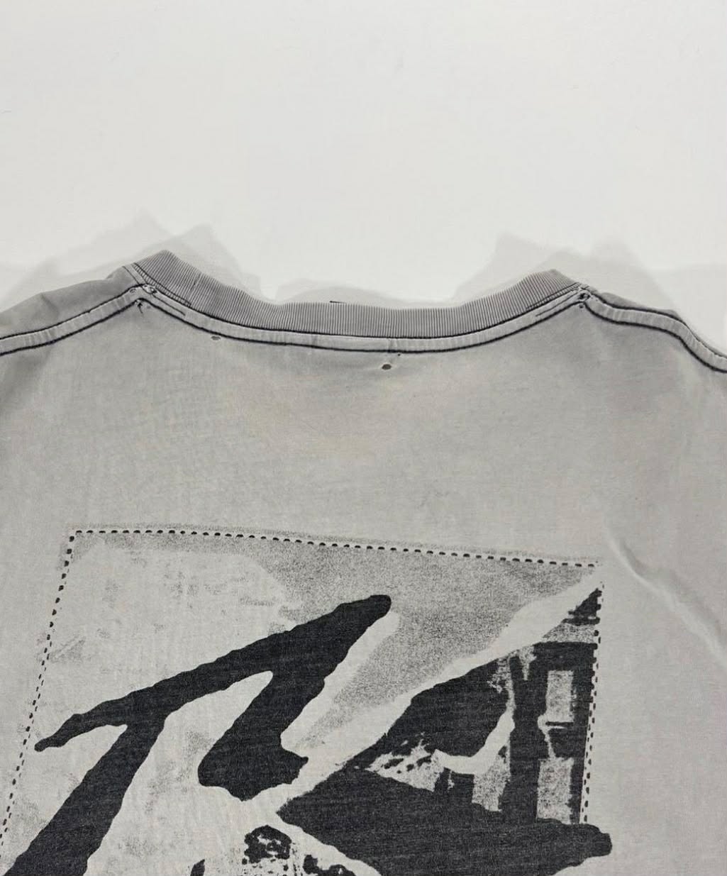 VINTAGE RUSTY GREY SURF TEE WITH BLACK GRAPHIC (M-L)