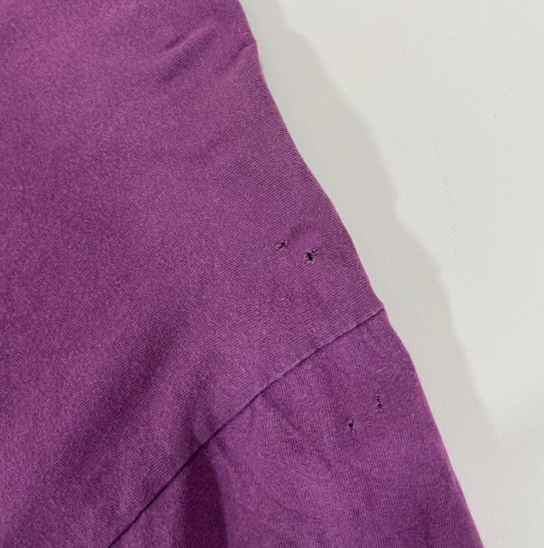 VINTAGE NIKE PURPLE TEE WITH SPELL OUT LOGO (L-XL)