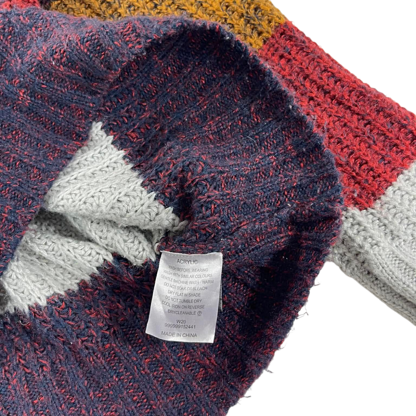 90S MULTICOLOURED STRIPED KNIT SWEATER (M-L)