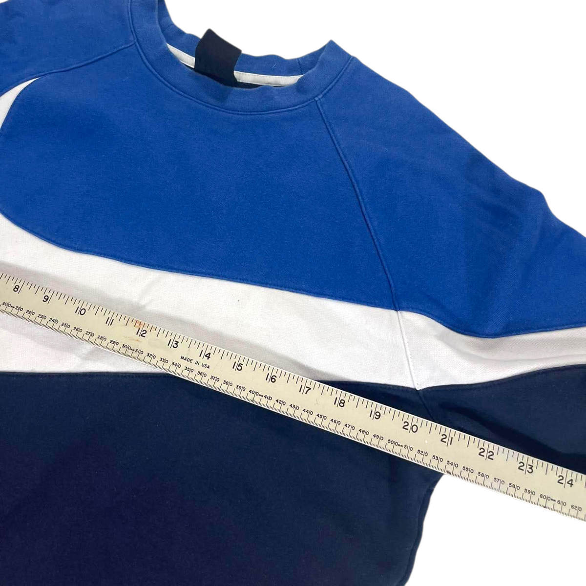 NIKE BLUE & NAVY BIG SWOOSH CREWNECK (M)