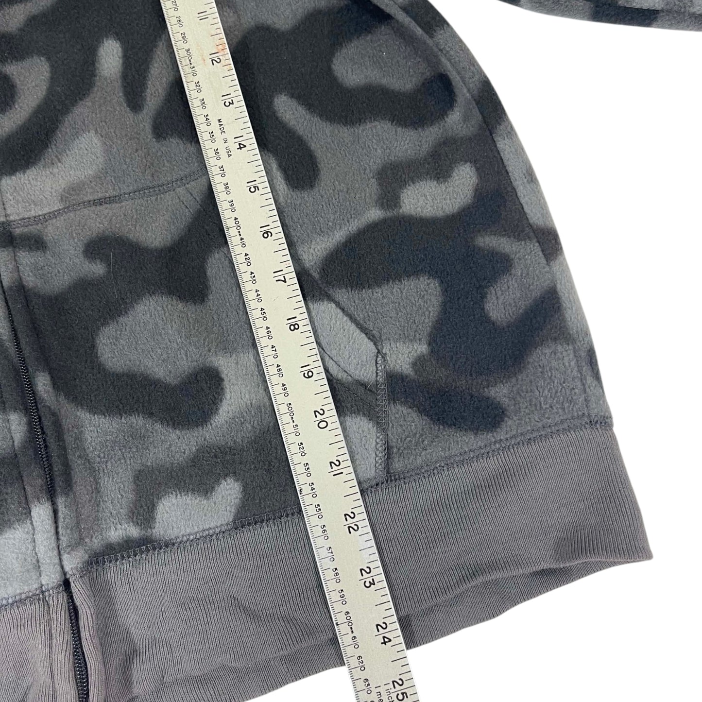 Y2K GAP KIDS CAMO ZIP UP HOODIE (KIDS / XXL)
