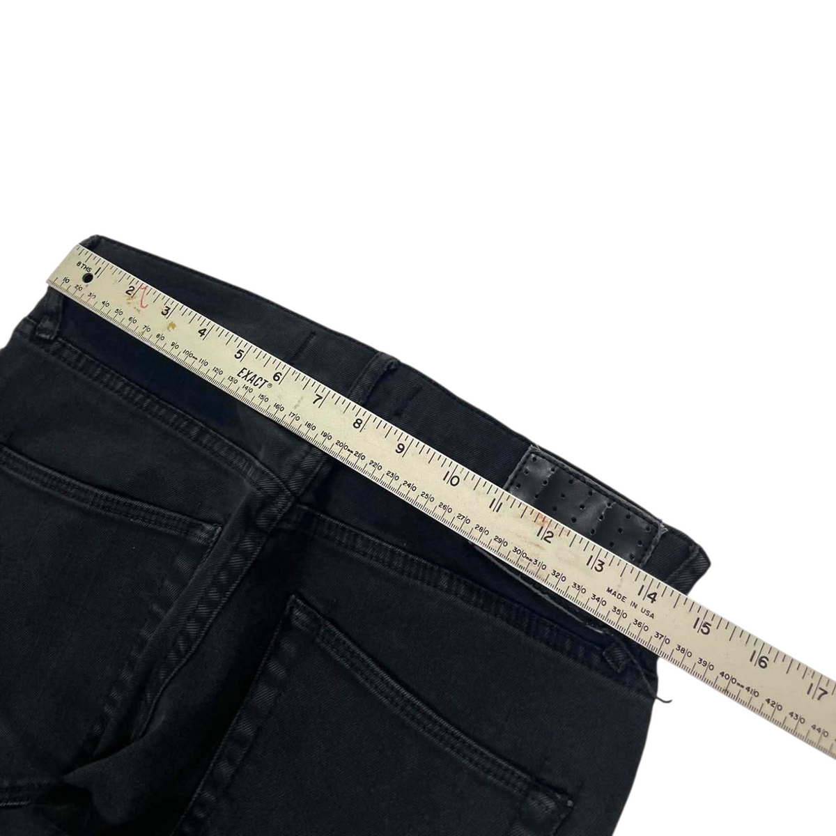 Y2K QUICKSILVER BLACK JEANS (30 / 28)