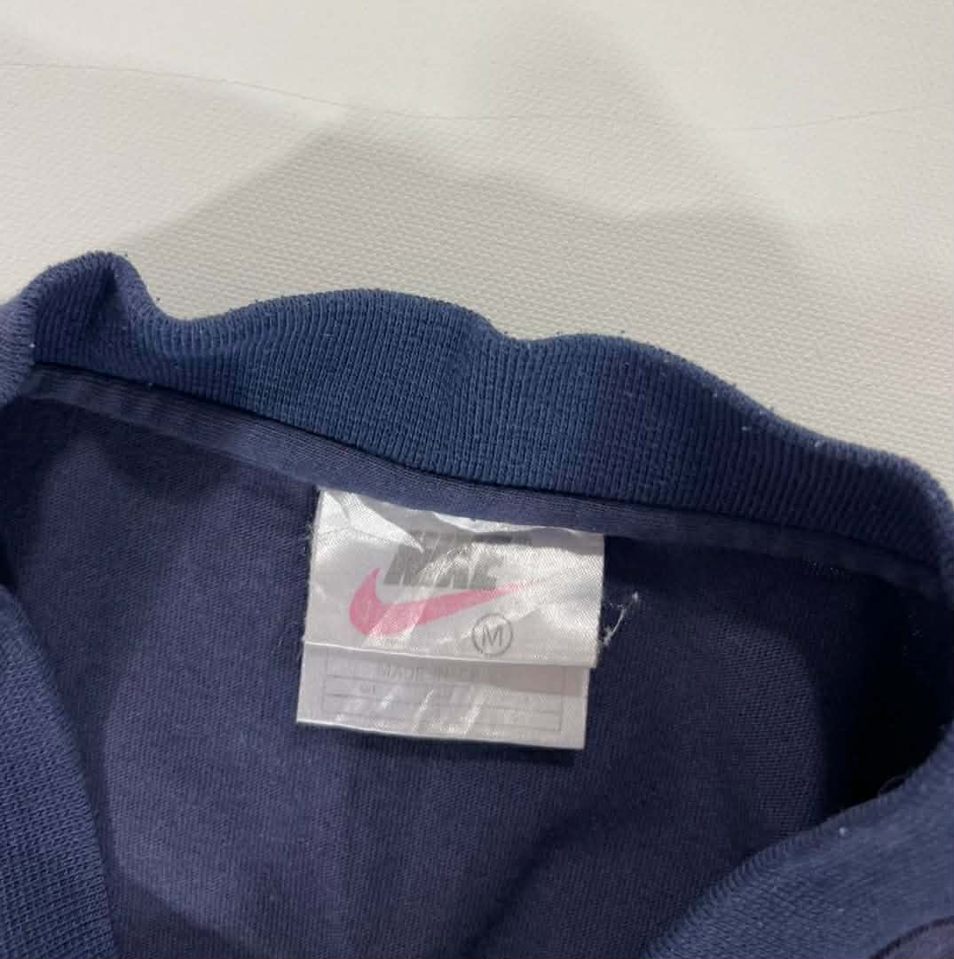 VINTAGE NIKE NAVY BLUE COTTON T-SHIRT (M-L)