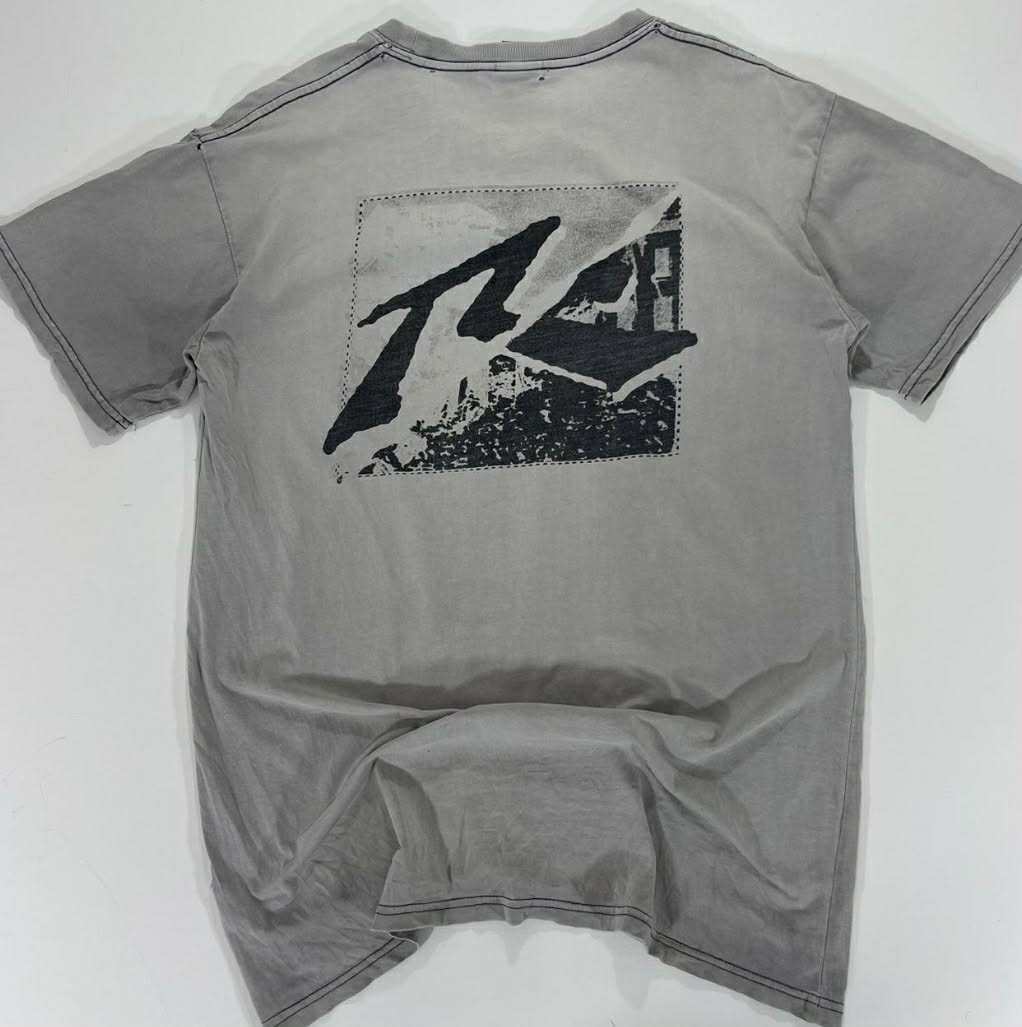 VINTAGE RUSTY GREY SURF TEE WITH BLACK GRAPHIC (M-L)