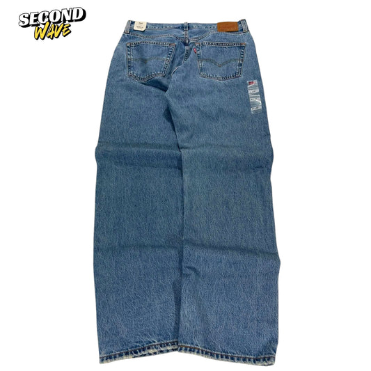 BRANDNEW LEVI'S 501 BLUE JEANS (32)
