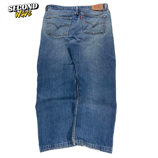 VINTAGE LEVI'S BLUE DENIM JEANS (36)