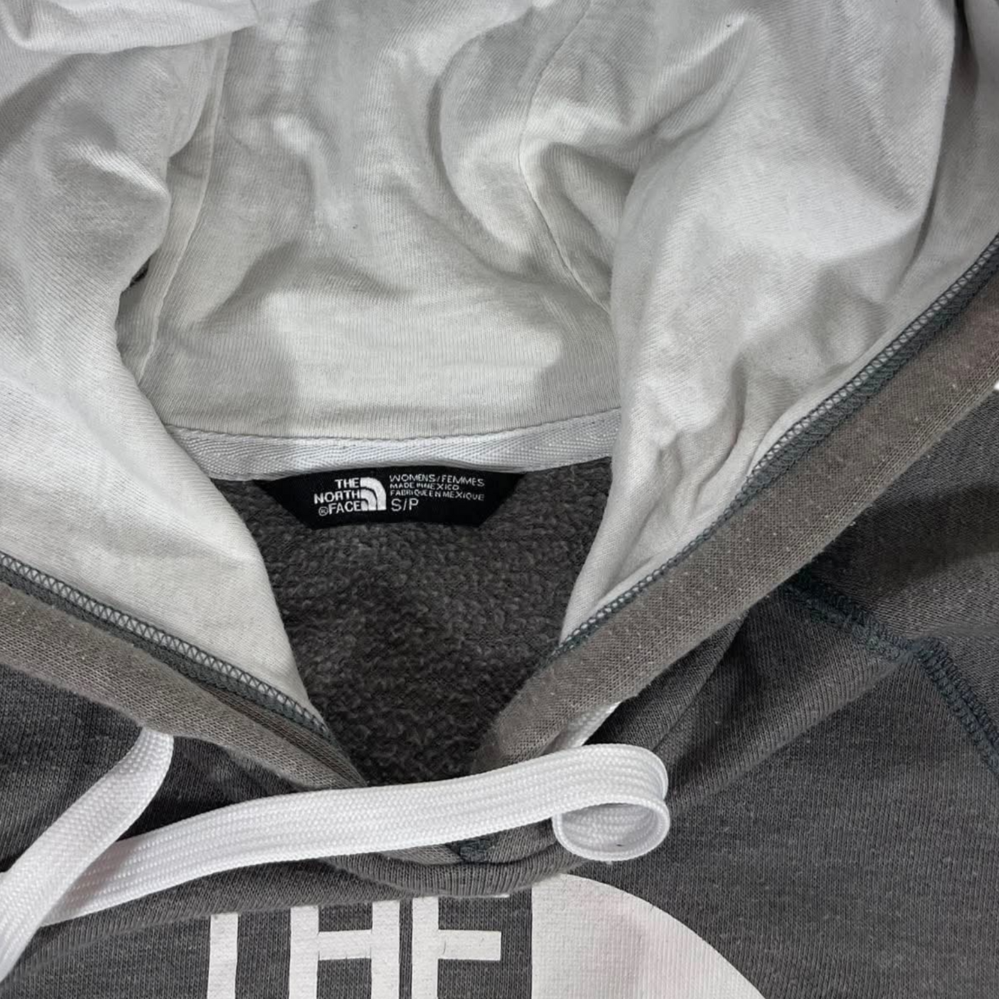 THE NORTH FACE GREY HOODIE(M)