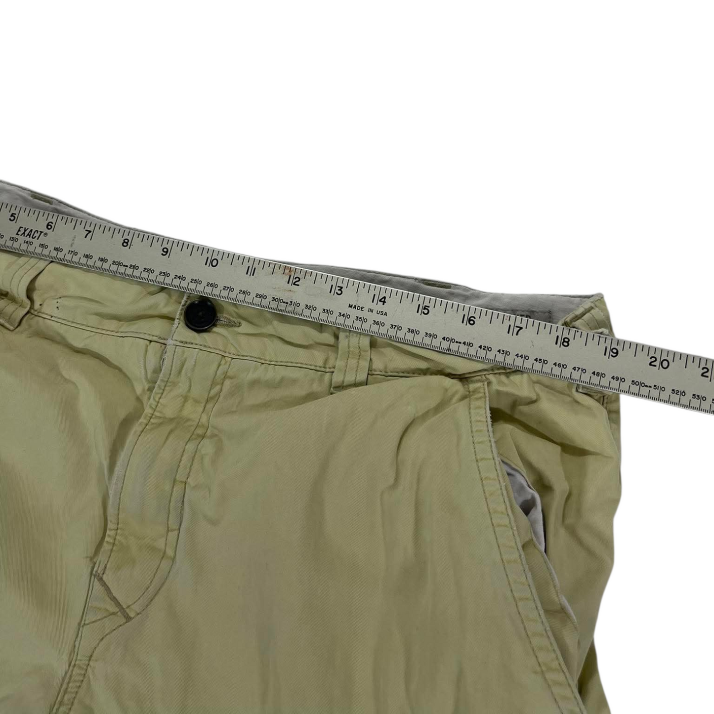 VINTAGE TIMBERLAND KHAKI CARGO SHORTS WITH ADJUSTABLE WAIST AND POCKETS (38)