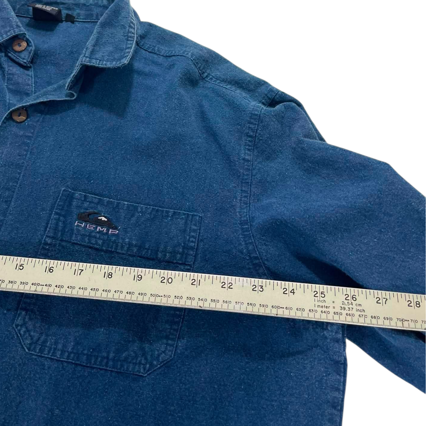 QUIKSILVER DENIM BUTTON UP (XL)