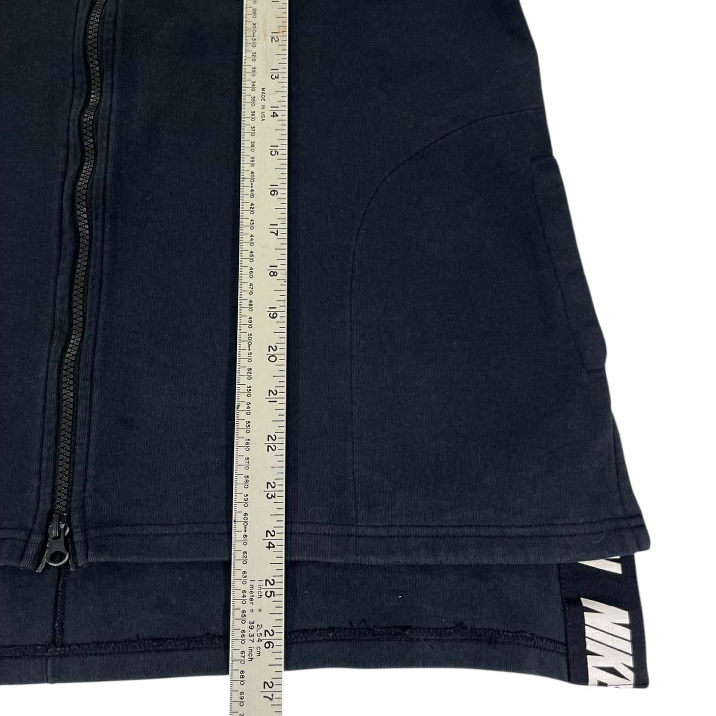 NIKE BLACK ZIP UP SHIRT (L)
