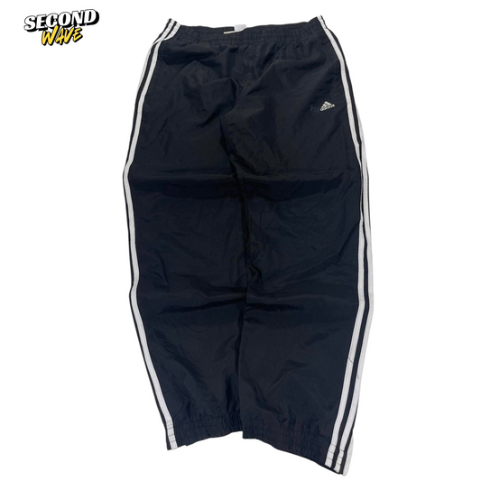 VINTAGE ADIDAS BLACK BAGGY TRACK PANTS (42-44)