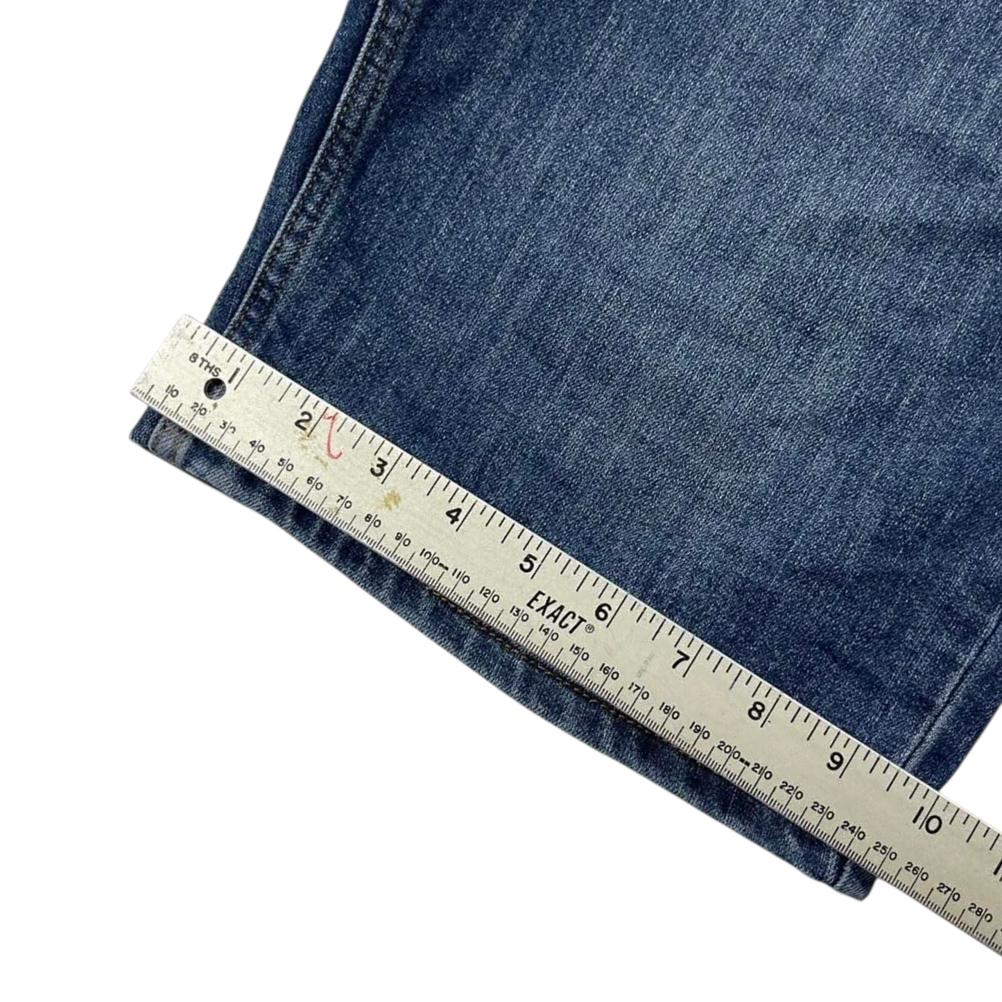 Y2K CHISEL BLUE DENIM SHORTS (32)