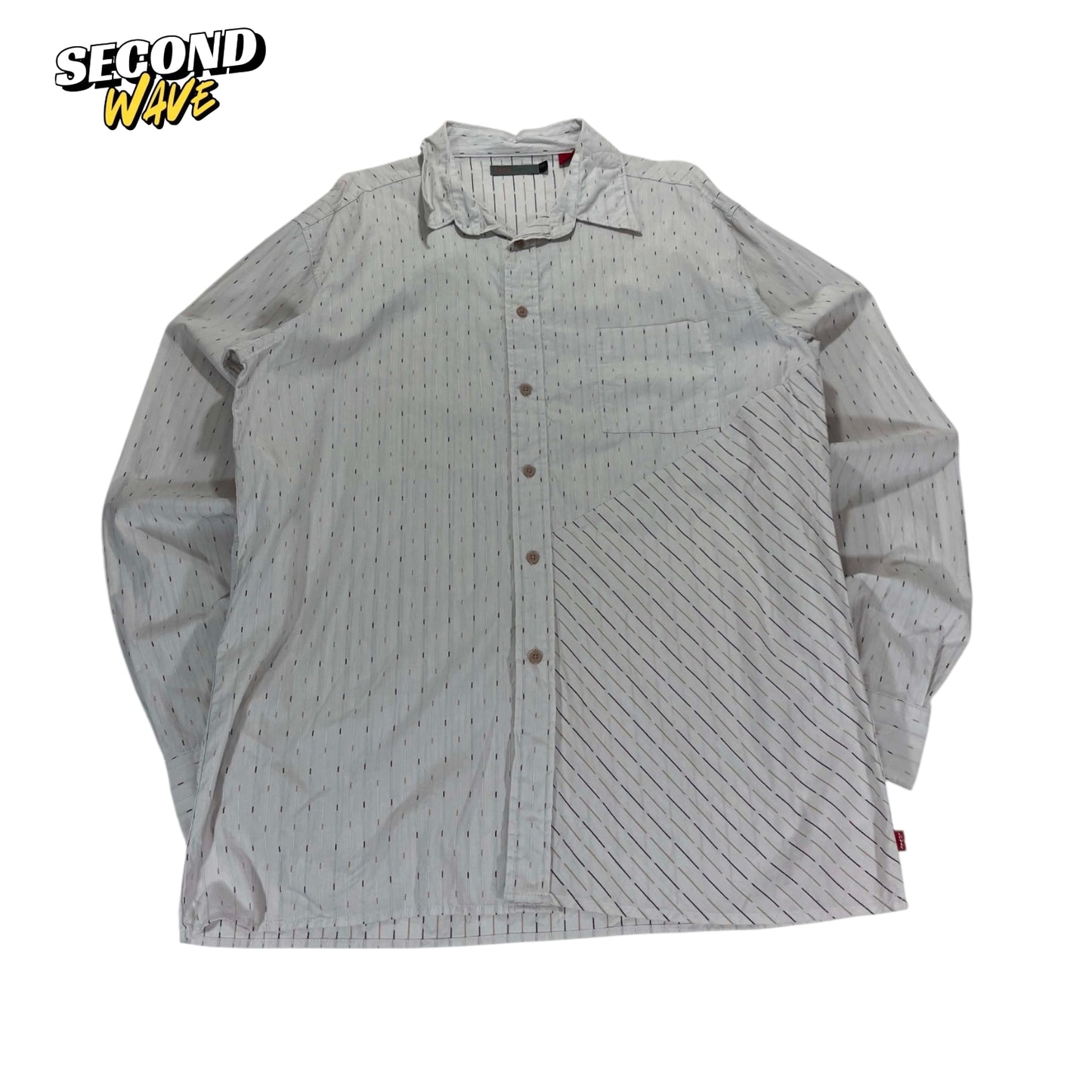VINTAGE LEVI'S WHITE BUTTON UP SHIRT (XXL)