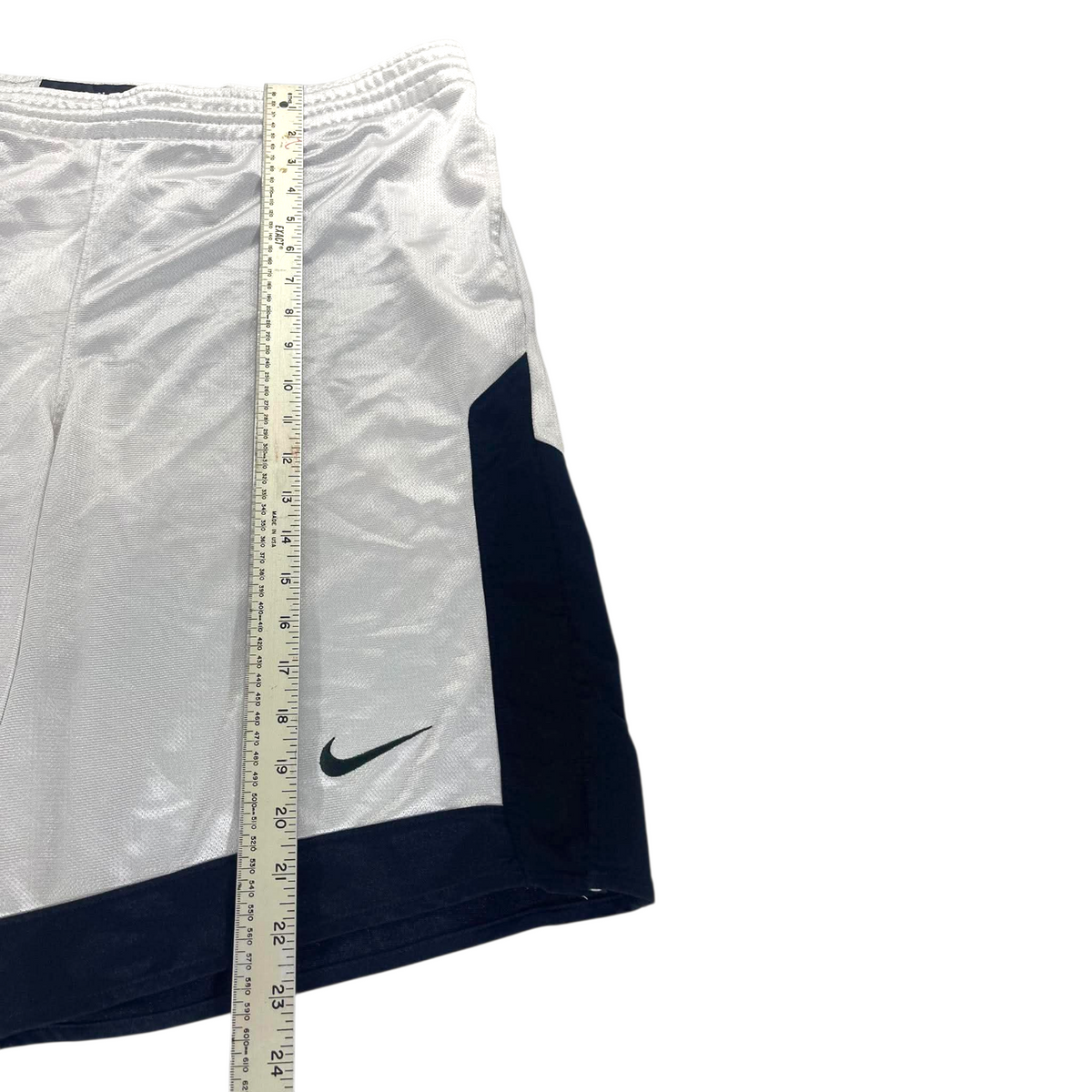 NIKE BASKETBALL SHORTS (L)