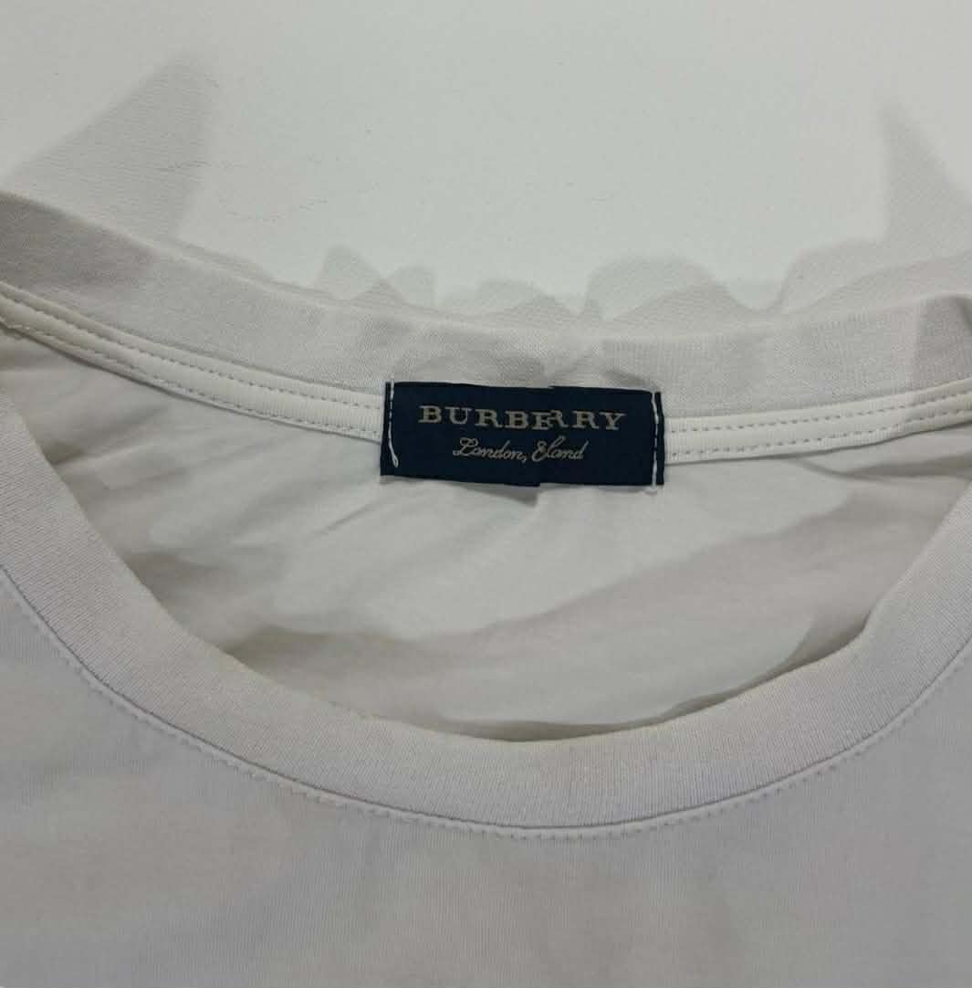 VINTAGE BURBERRY WHITE T-SHIRT WITH BLUE LOGO (M-L)
