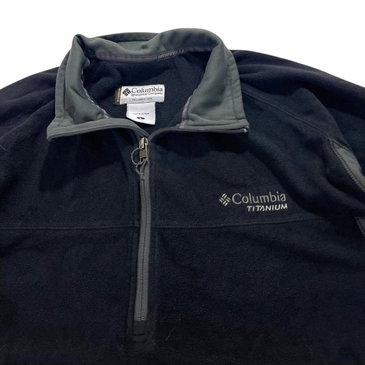 COLUMBIA TITANIUM FLEECE QUARTER ZIP (L)