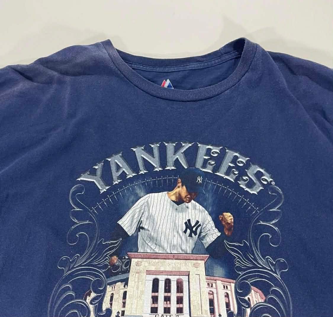 VINTAGE MAJESTIC ATHLETIC MEW YORK YANKEES BLUE T-SHIRT (XXL)