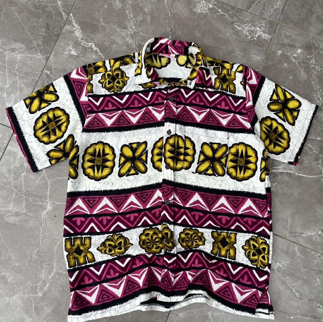 90s A-Z COLLECTION MULTICOLOURED BUTTON UP SHIRT (L)