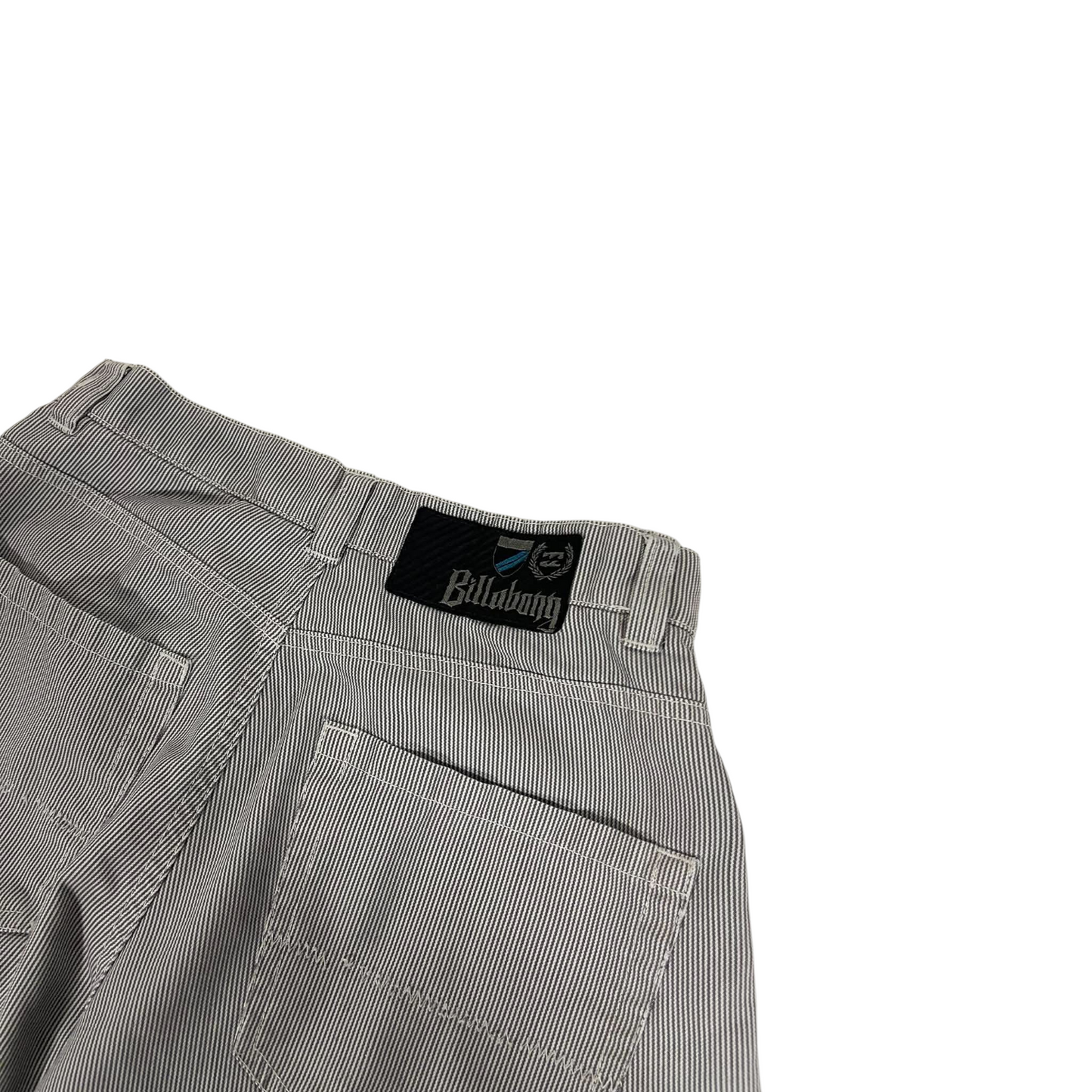 Y2K BILLABONG GRAY & WHITE STRIPED SHORTS (12)