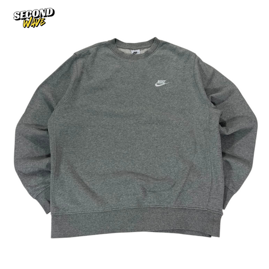 NIKE GREY CREWNECK SWEATSHIRT (M)