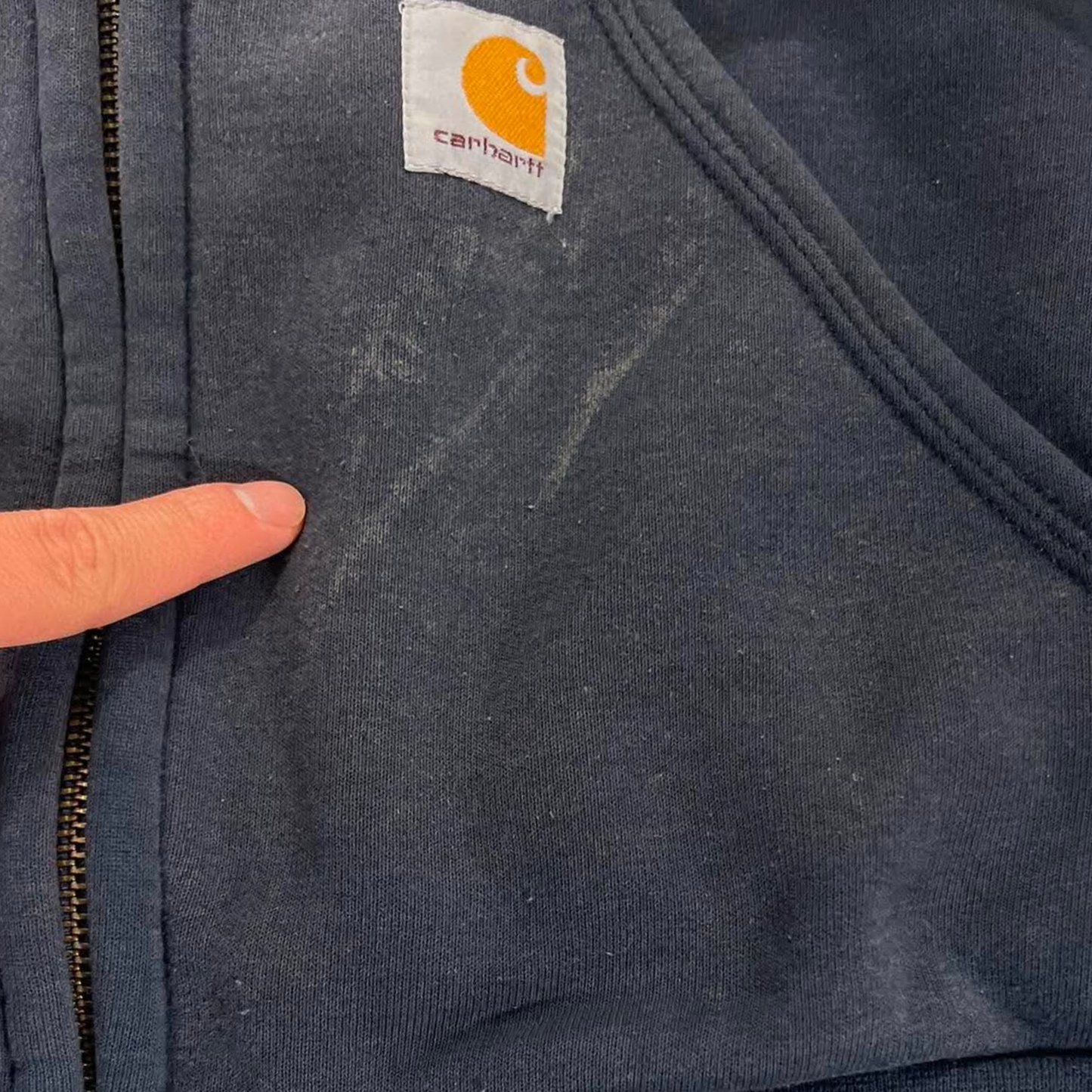TRASHED CARHARTT HOODIE (S - M)